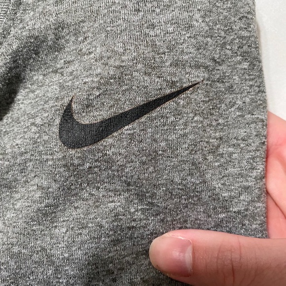 Nike dri-fit shirt - Picture 3 of 5